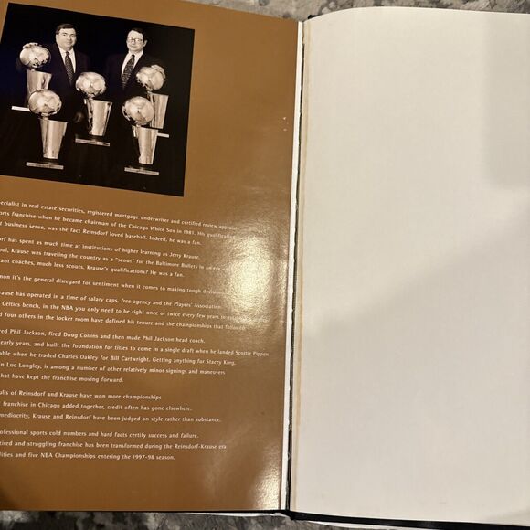 Chicago Bulls Portrait of an Era hardcover photo book‎ Michael Jordan 1998 - Picture 10 of 12